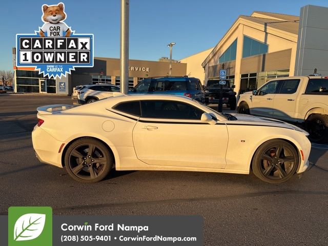 Used 2017 Chevrolet Camaro SS image 9