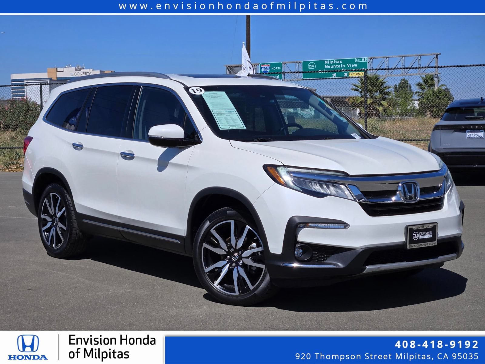 Used 2019 Honda Pilot Touring image 1