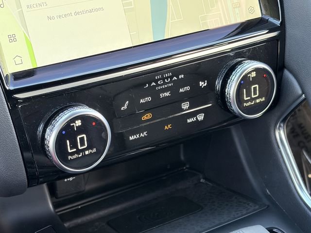 Used 2022 Jaguar E-PACE SE image 17