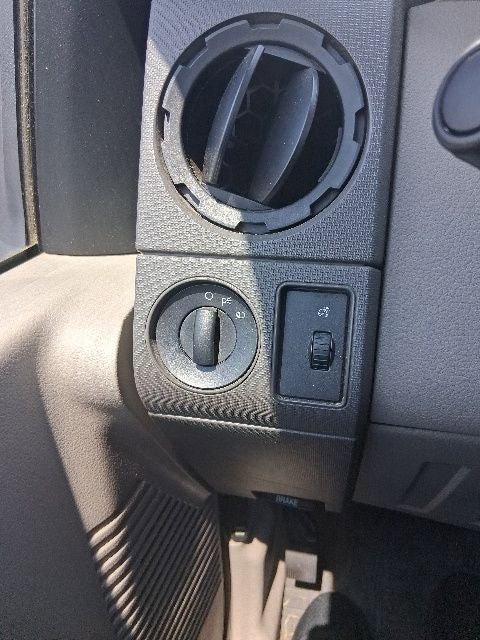 Used 2009 Ford F250 XL AWD/4WD image 17