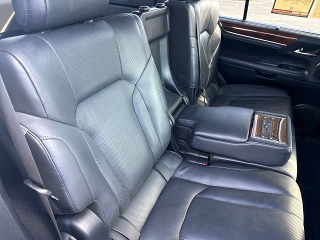 Used 2018 Lexus LX 570 4WD w/ Luxury Package image 18