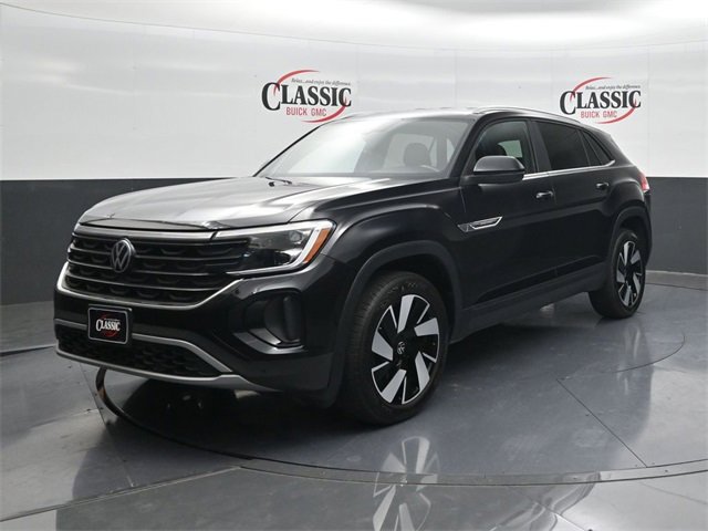 Used 2025 Volkswagen Atlas Cross Sport SE image 3