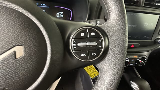 Used 2024 Kia Soul LX FWD image 16