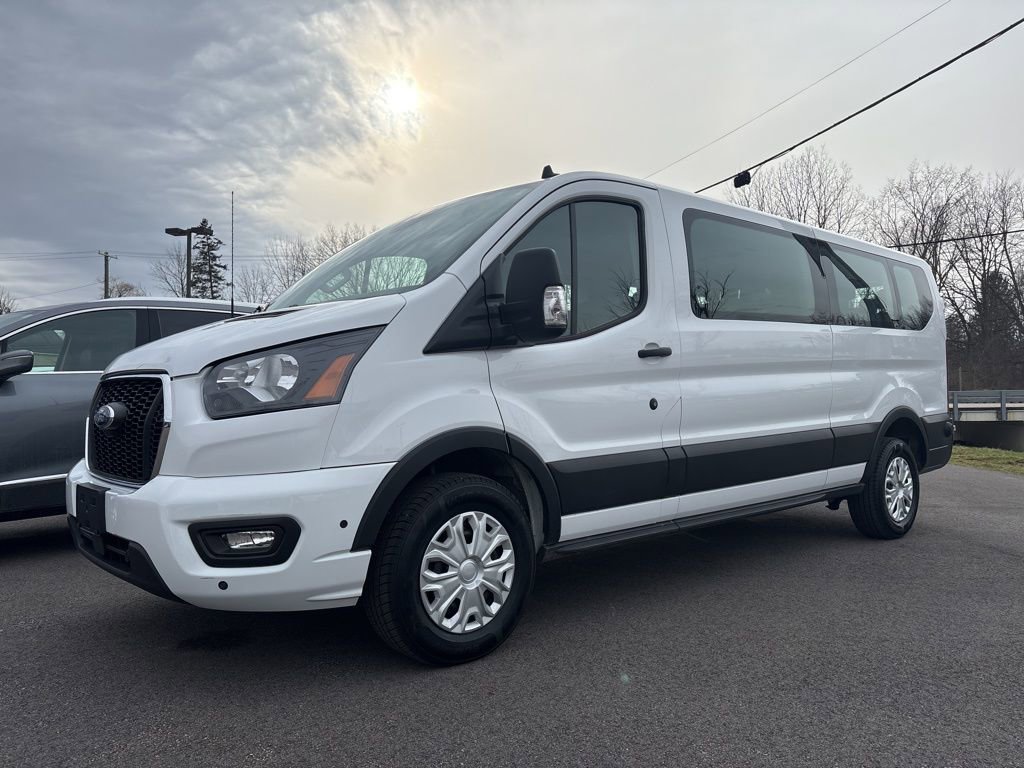 Used 2024 Ford Transit 350 XLT image 2