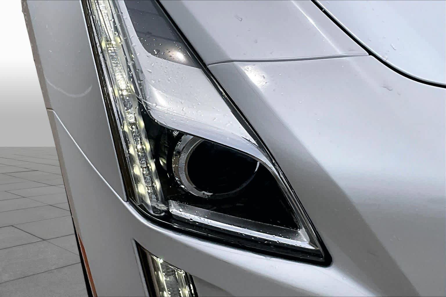 Used 2019 Cadillac CTS Luxury RWD image 28