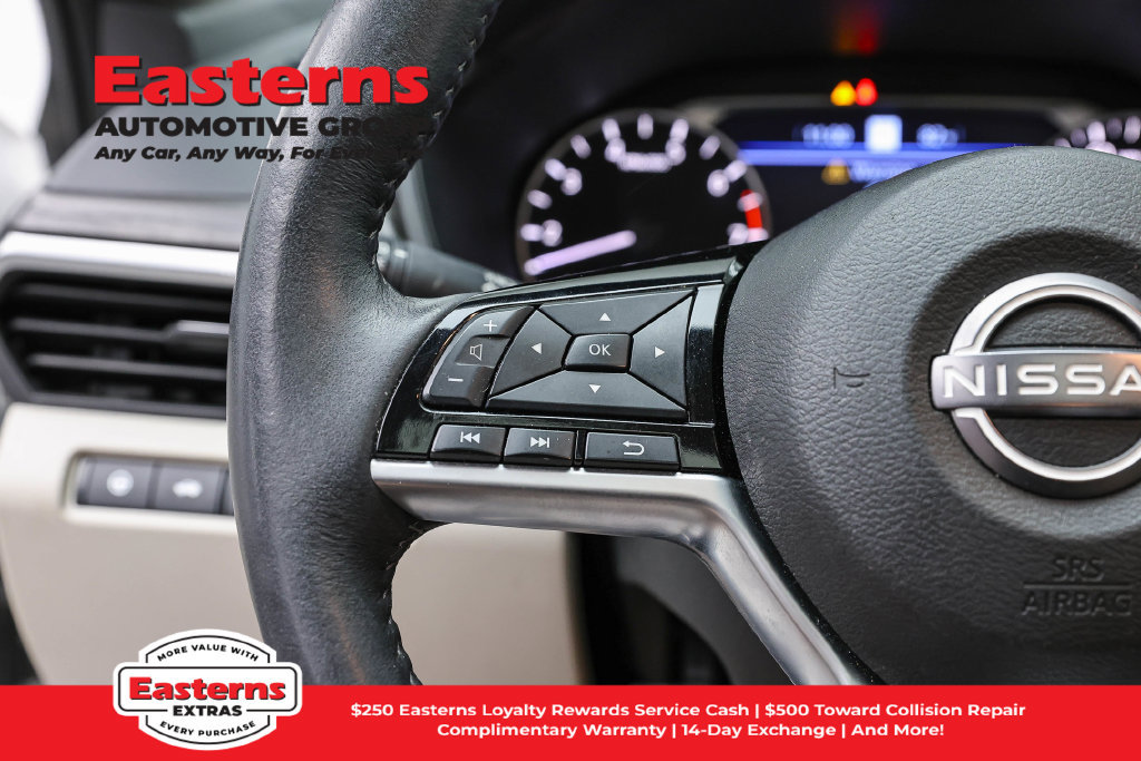 Used 2023 Nissan Altima 2.5 SL AWD/4WD image 16
