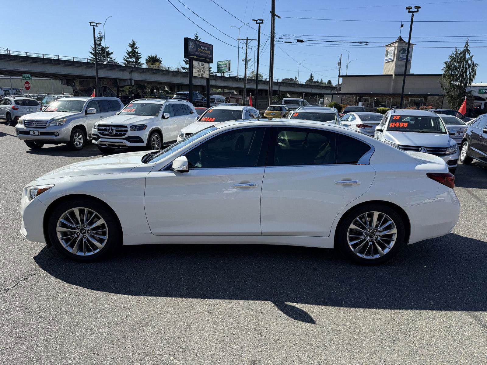 Used 2021 INFINITI Q50 Luxe image 13