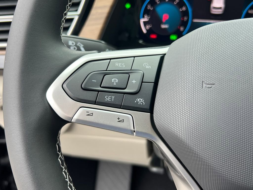 New 2026 Volkswagen Atlas SE image 33