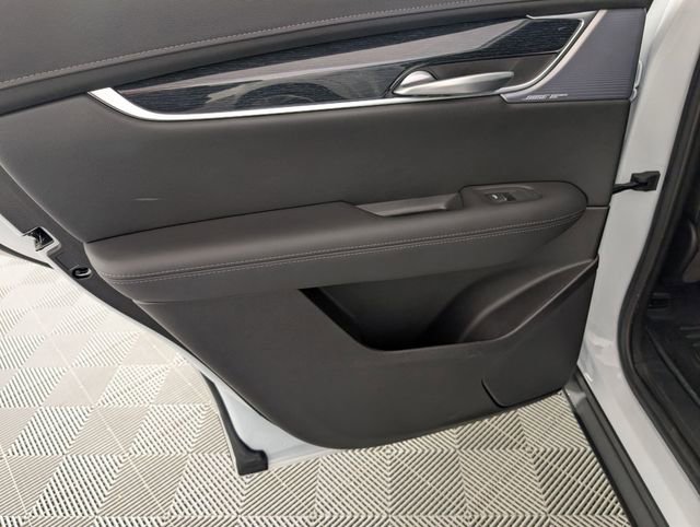 Used 2025 Cadillac XT5 Premium Luxury image 29