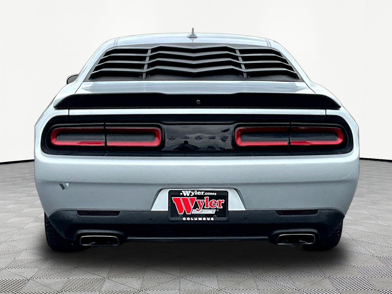 Used 2022 Dodge Challenger R/T w/ Blacktop Package RWD image 5