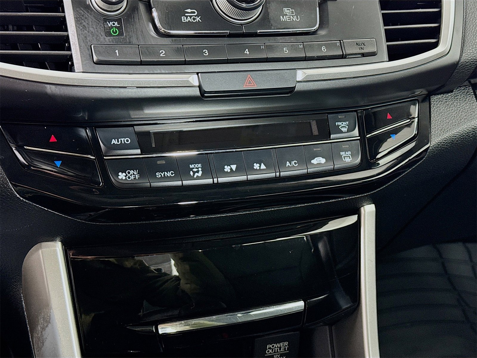 Used 2016 Honda Accord LX image 13