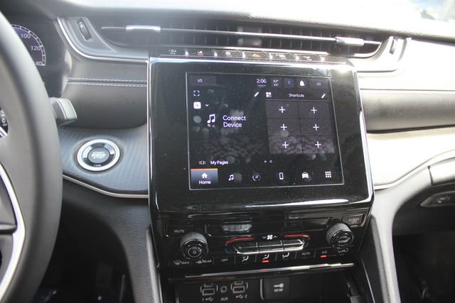 Used 2023 Jeep Grand Cherokee L Laredo AWD/4WD image 5
