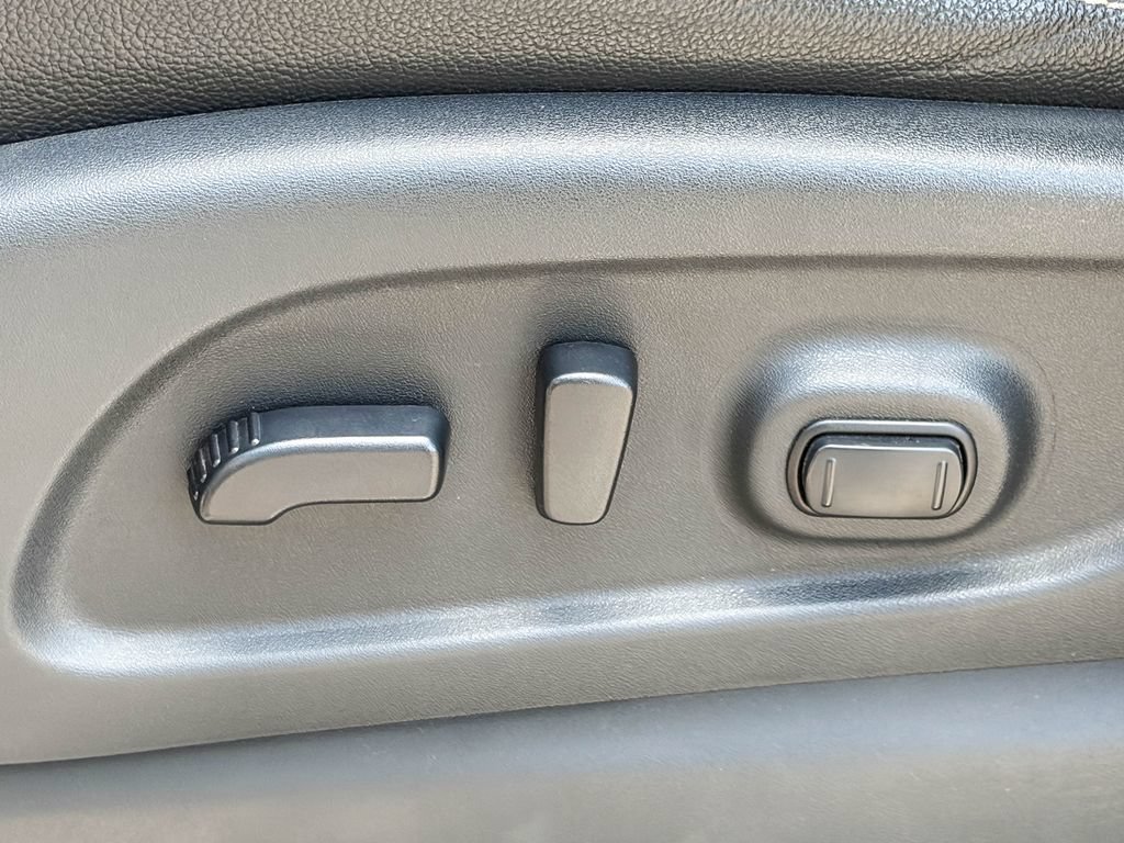 Used 2019 Nissan Titan PRO-4X w/ Pro-4x Convenience Package AWD/4WD image 49
