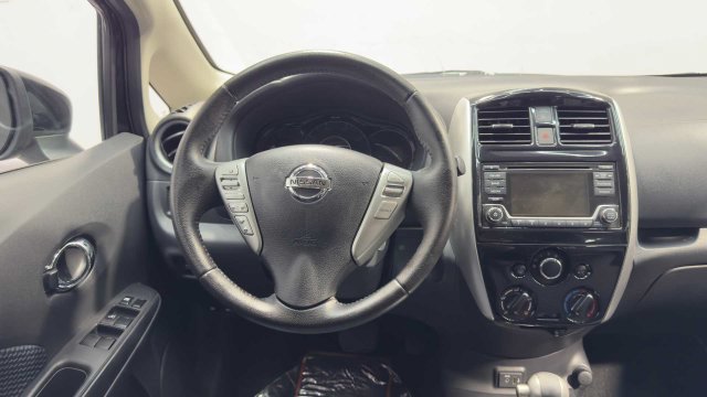 Used 2018 Nissan Versa Note SV FWD image 18
