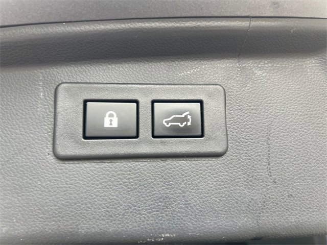 Used 2023 Subaru Outback Touring XT image 17