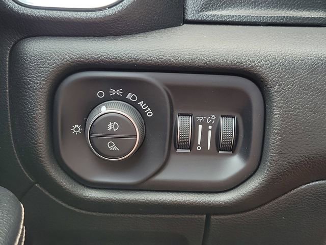 Used 2023 RAM 1500 Laramie image 29