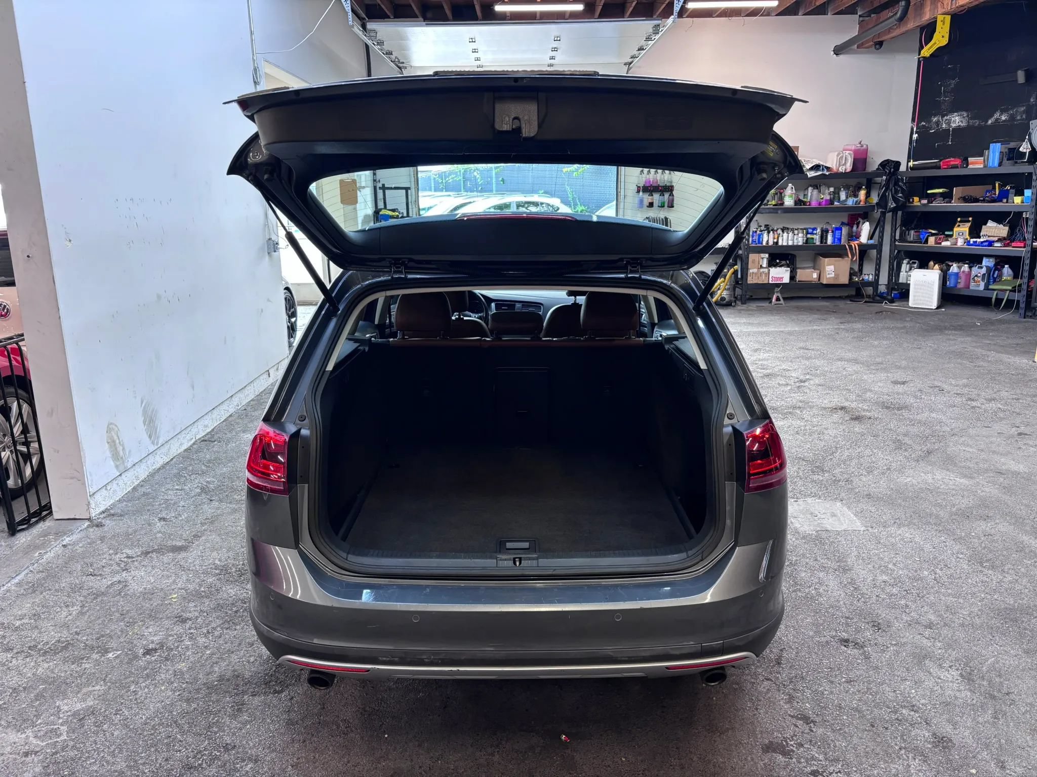 Used 2017 Volkswagen Golf Alltrack SE AWD/4WD image 22