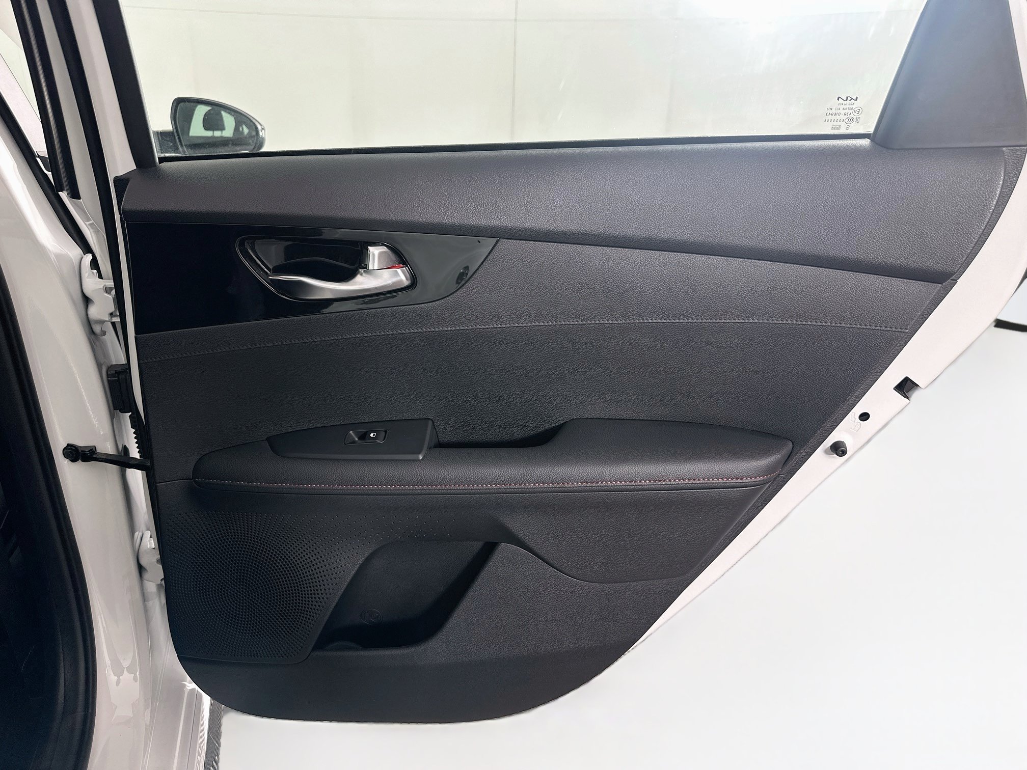 Used 2024 Kia Forte GT FWD image 31