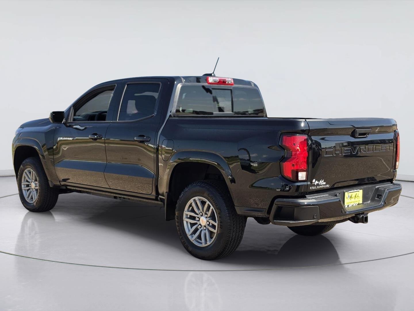 Used 2026 Chevrolet Colorado LT w/ Advanced Trailering Package RWD image 3