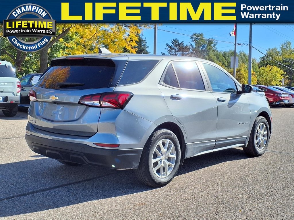 Used 2024 Chevrolet Equinox LS w/ LS Convenience Package FWD image 5