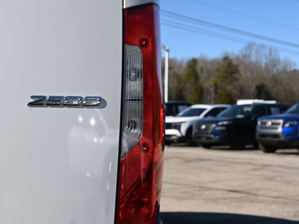 Used 2024 Mercedes-Benz Sprinter 2500 image 14