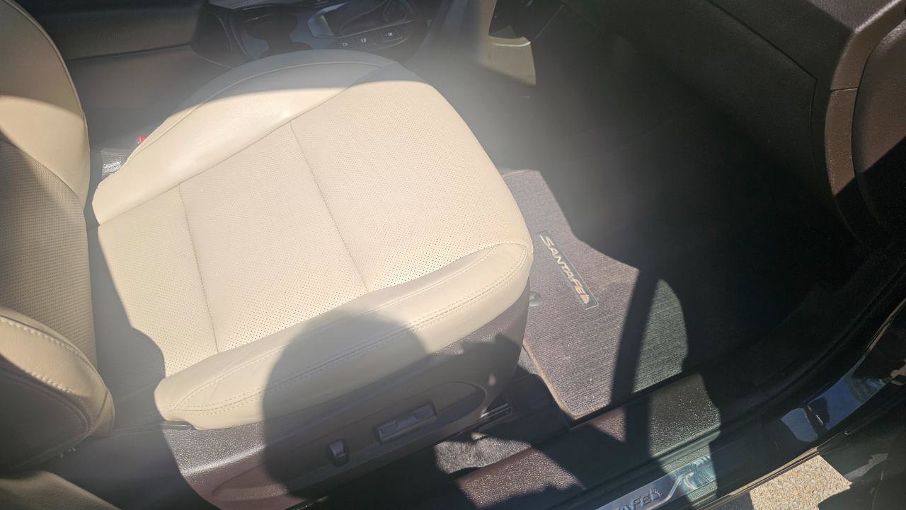 Used 2019 Hyundai Santa Fe XL AWD/4WD image 17