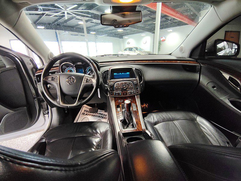 Used 2010 Buick LaCrosse CXL FWD image 13