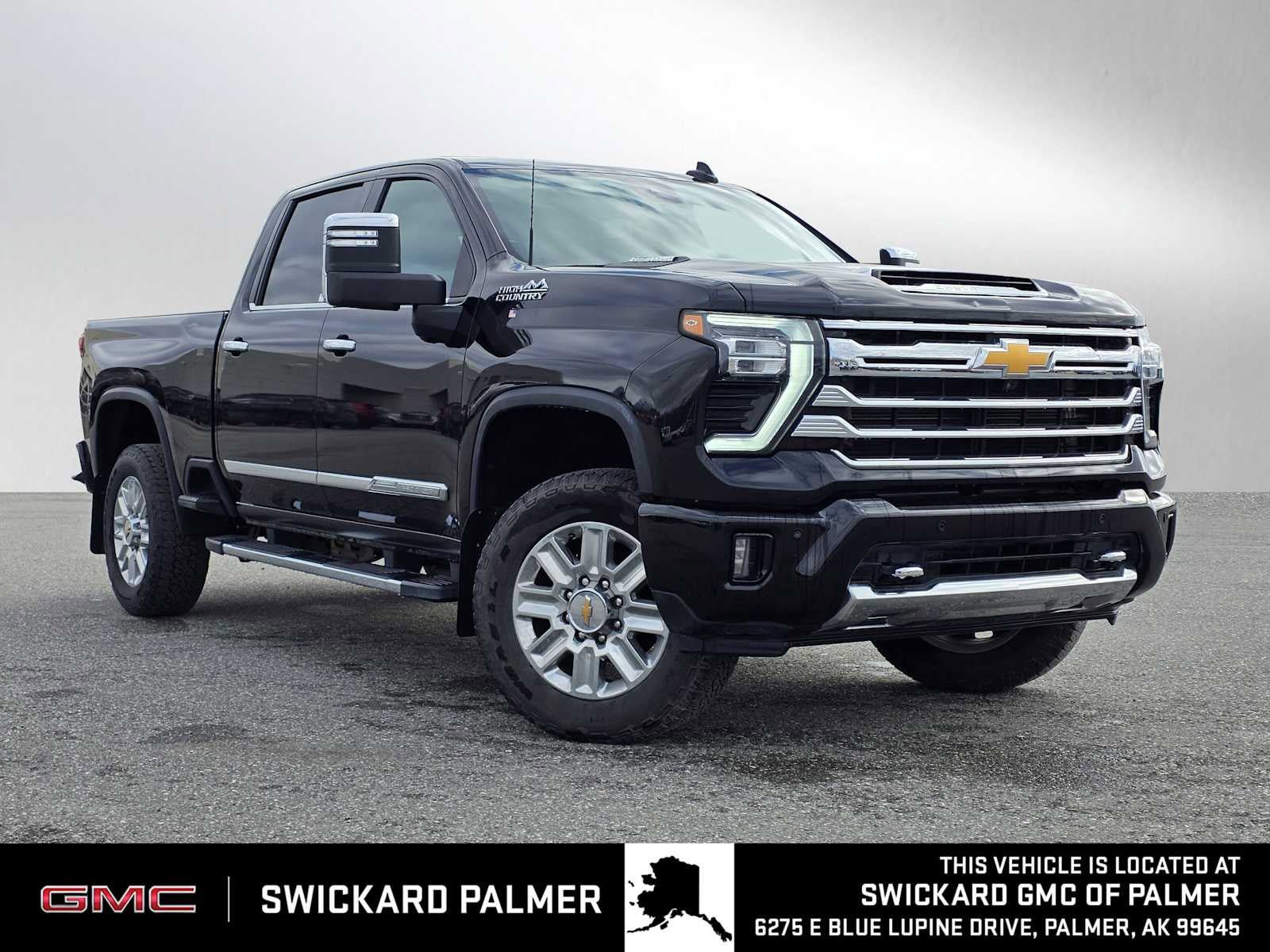 Used 2024 Chevrolet Silverado 2500 High Country w/ High Country Premium Package AWD/4WD image 1