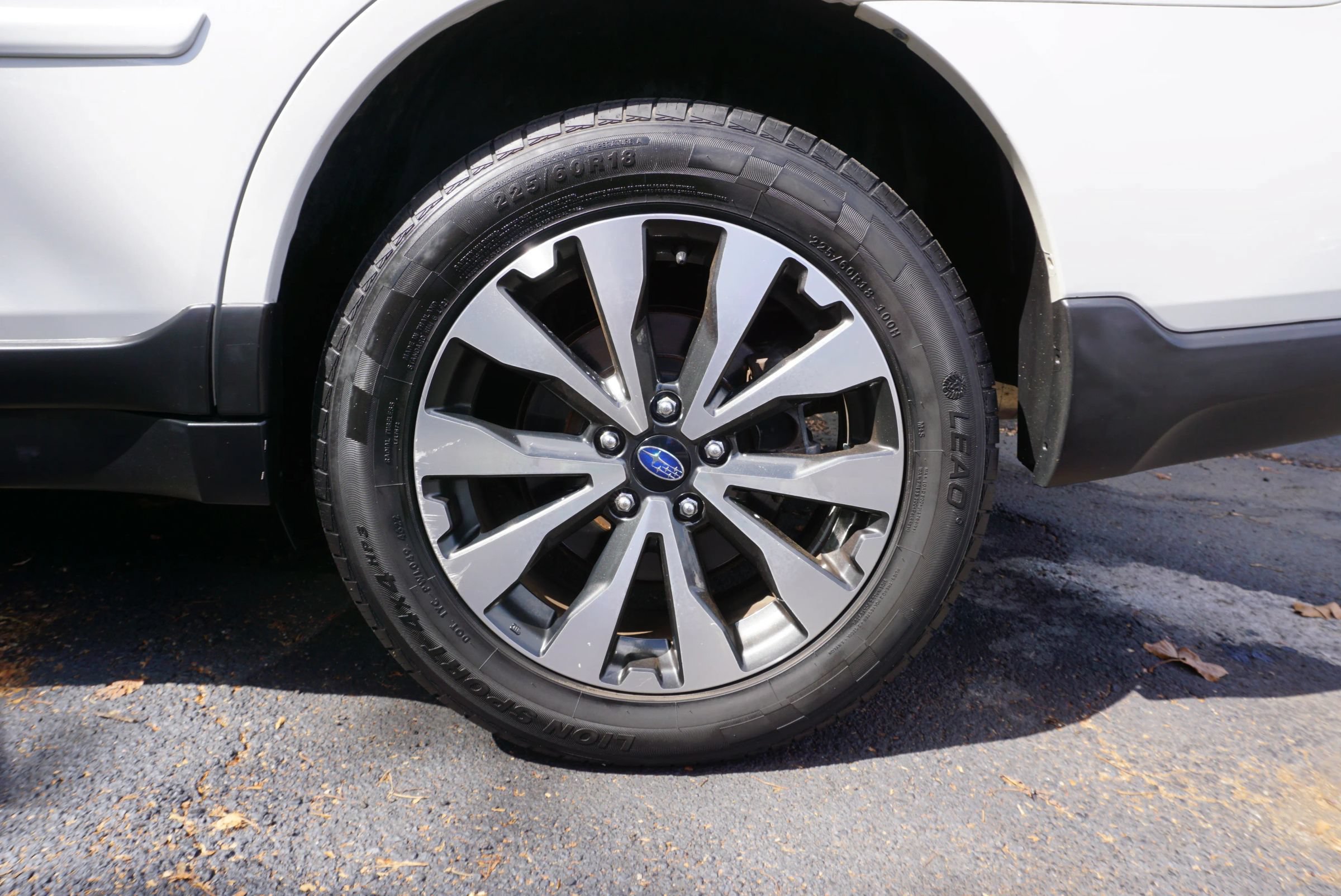 Used 2015 Subaru Outback 2.5i Limited AWD/4WD image 37