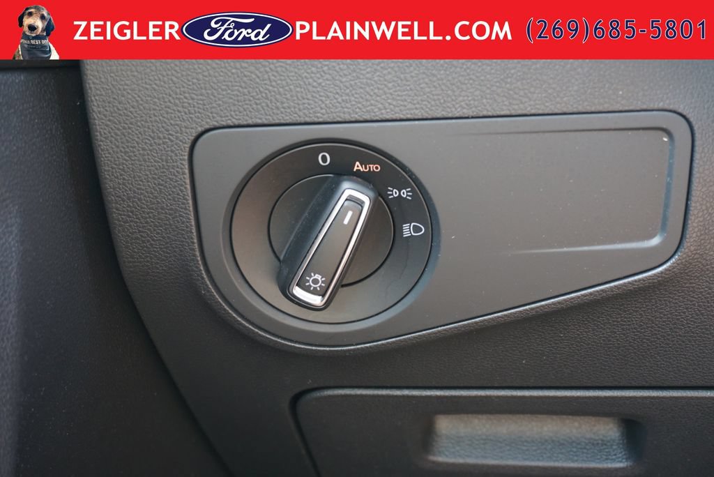 Used 2023 Volkswagen Tiguan SE AWD/4WD image 27