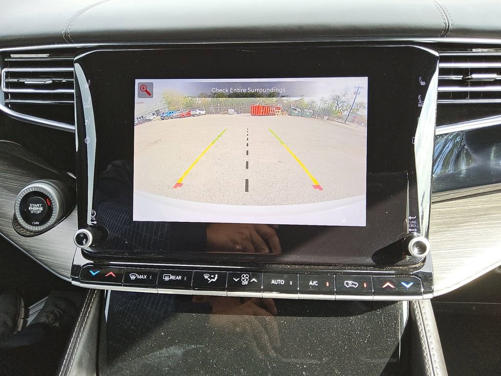 Used 2023 Jeep Wagoneer L Series II w/ Premium Group I image 20