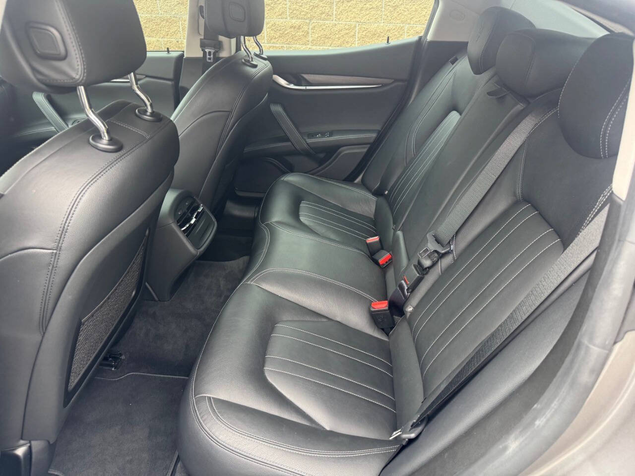 Used 2019 Maserati Ghibli S RWD image 17