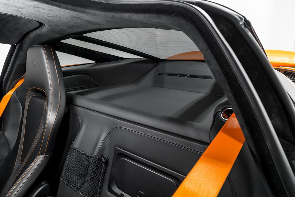 Used 2026 McLaren 750S RWD image 26