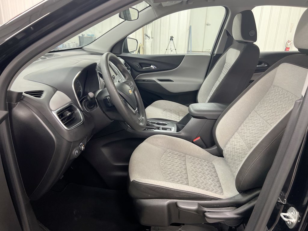 Used 2024 Chevrolet Equinox LS FWD image 19