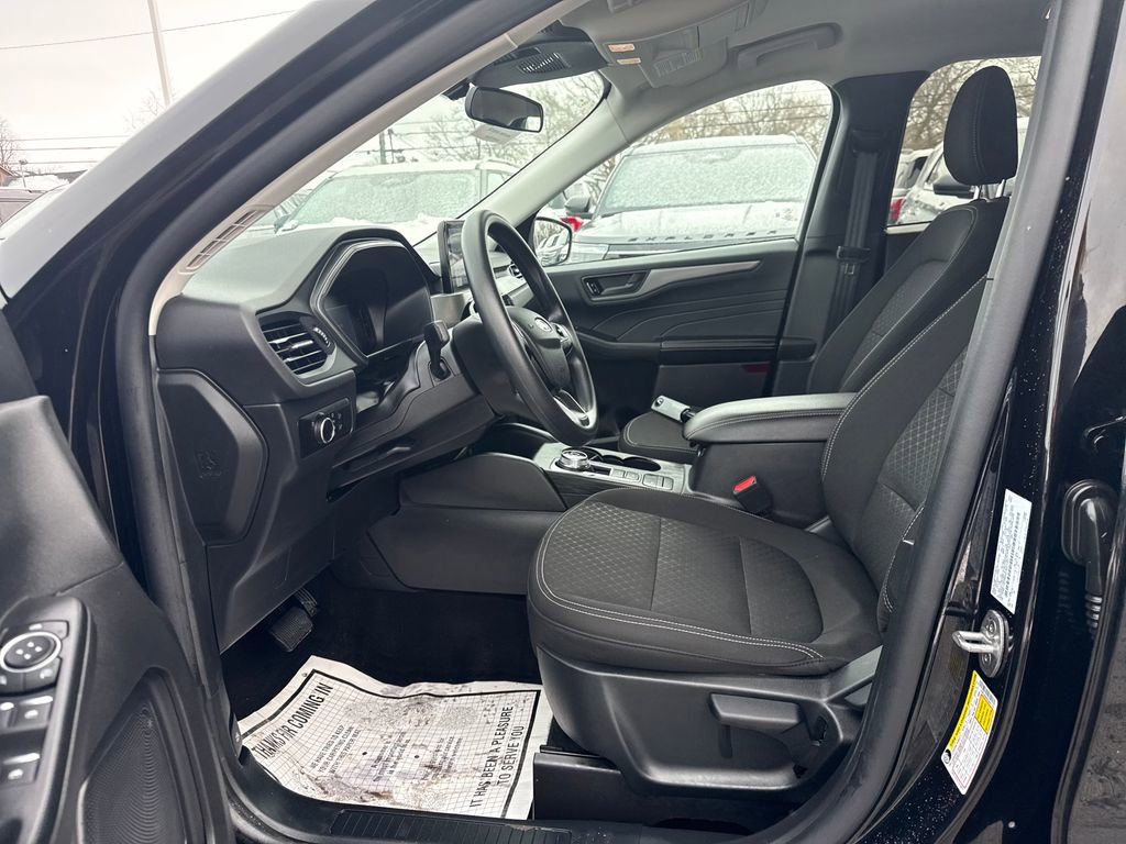 Used 2025 Ford Escape Active image 18