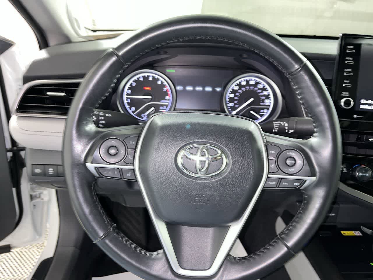 Used 2024 Toyota Camry XLE w/ Navigation Package image 15