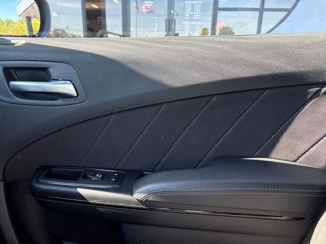 Used 2022 Dodge Charger R/T w/ Driver Convenience Group image 26