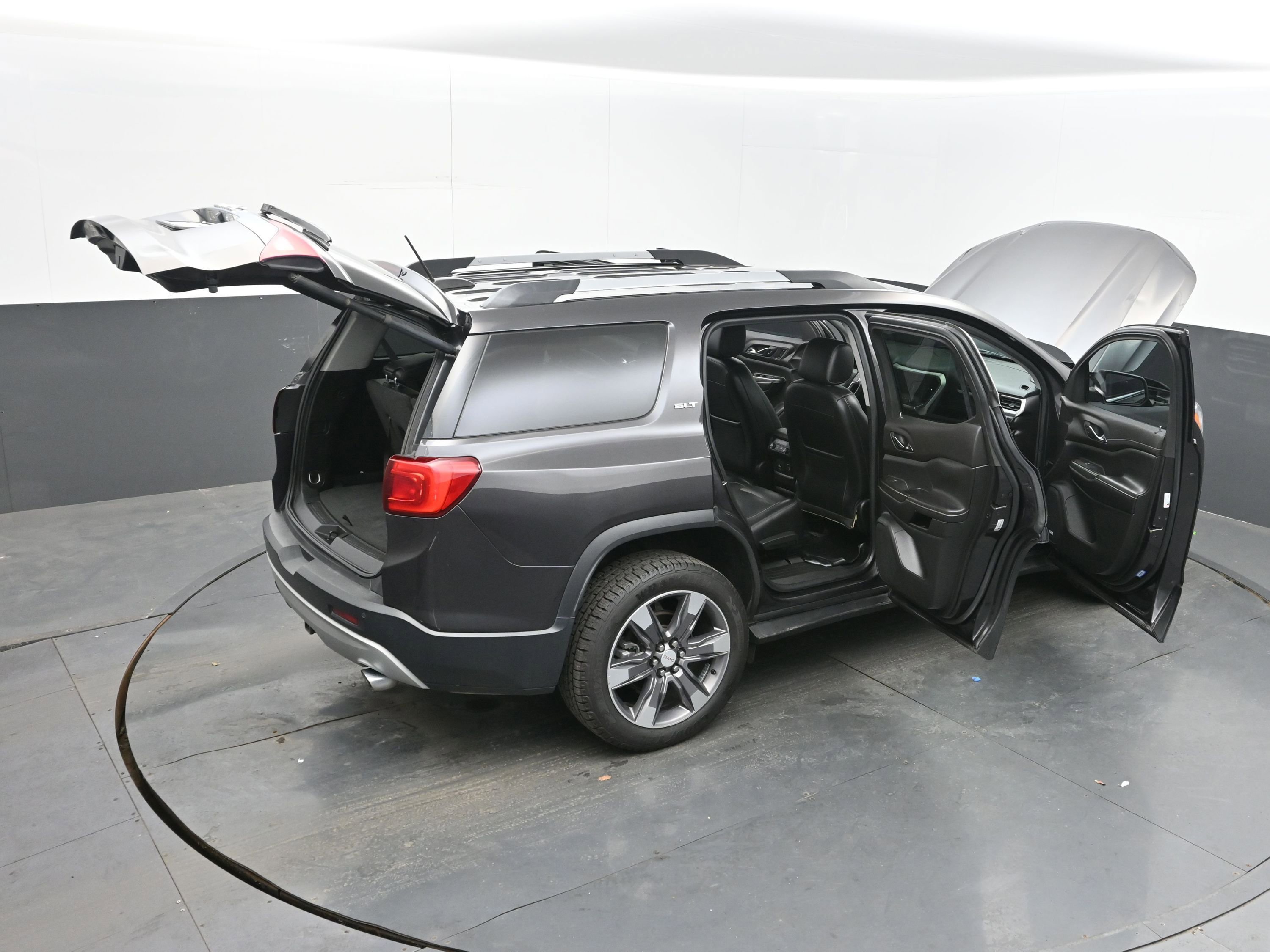 Used 2019 GMC Acadia SLT w/ LPO, Floor Liner Package image 42