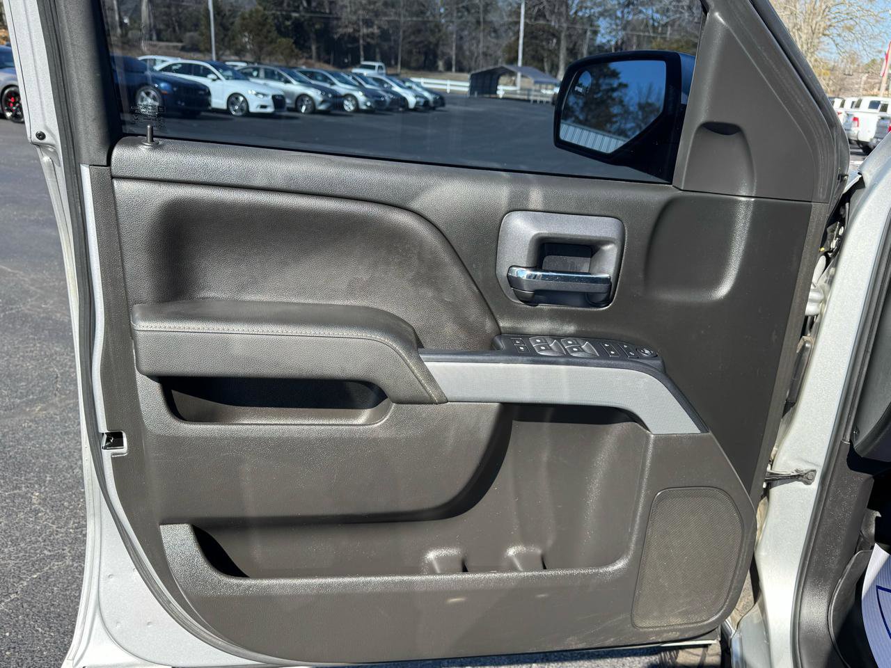 Used 2018 Chevrolet Silverado 1500 LT w/ All Star Edition image 13