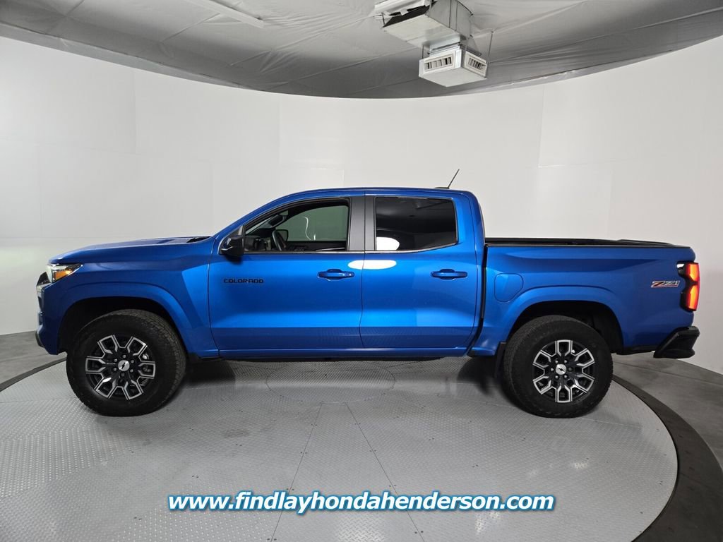 Used 2024 Chevrolet Colorado Z71 w/ Z71 Convenience Package 2 image 3