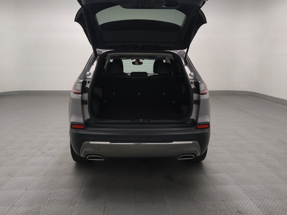 Used 2020 Jeep Cherokee Limited image 29