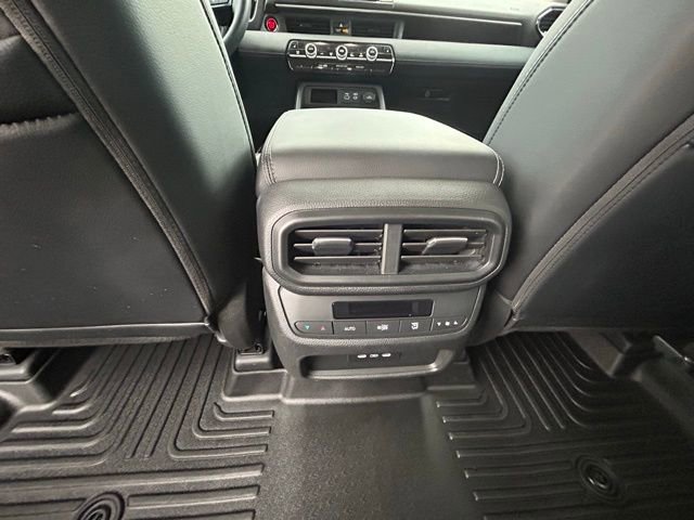 Used 2025 Honda Pilot EX-L image 24