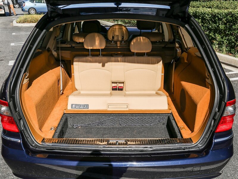 Used 2009 Mercedes-Benz E 350 4MATIC Wagon image 33