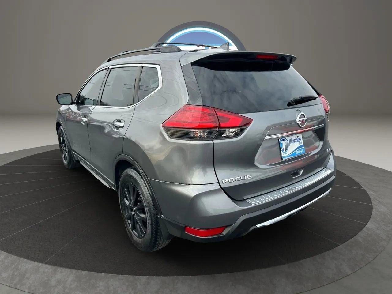 Used 2017 Nissan Rogue SV w/ Midnight Edition Package image 12