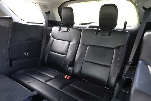 Used 2023 Ford Explorer Limited AWD/4WD image 24