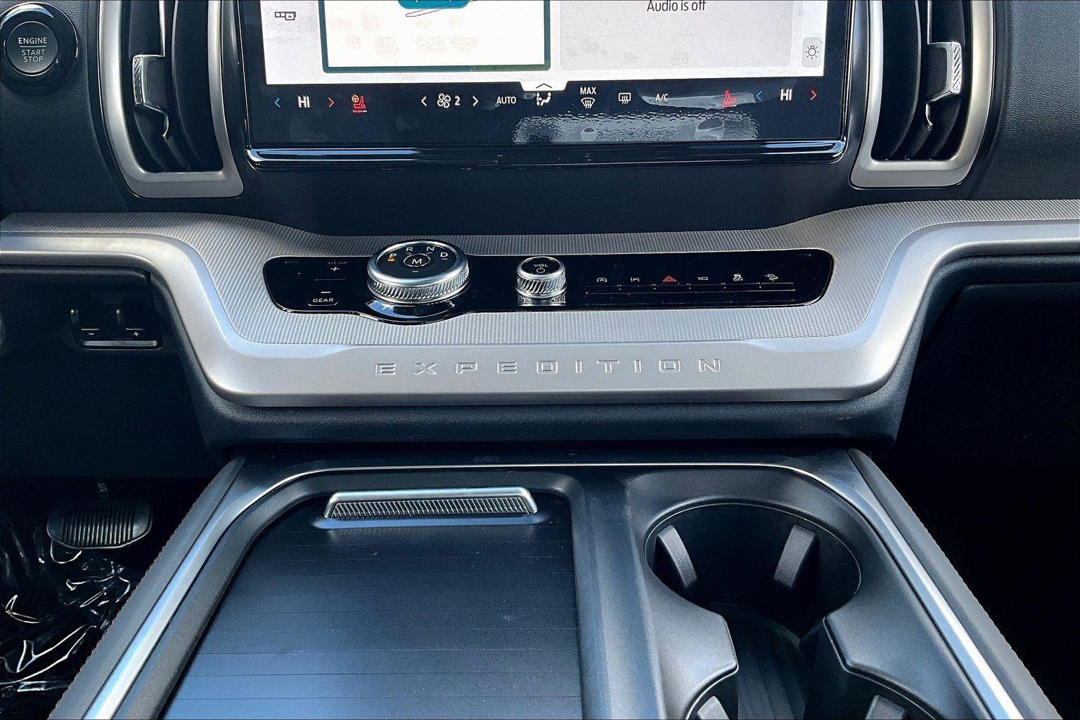 New 2025 Ford Expedition Max Active image 13