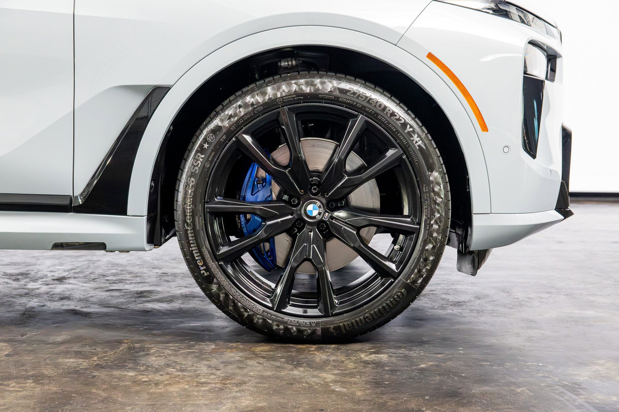Used 2024 BMW X7 xDrive40i w/ M Sport Package image 23