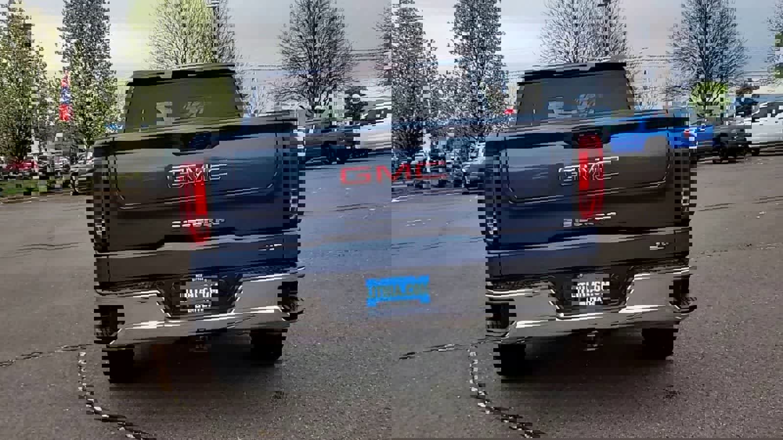 Used 2024 GMC Sierra 1500 SLT image 7