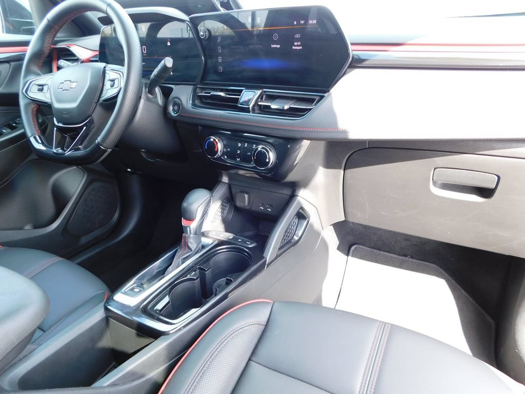 Used 2024 Chevrolet TrailBlazer RS AWD/4WD image 19