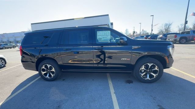 New 2026 GMC Yukon XL AT4 w/ AT4 Premium Plus Package image 9